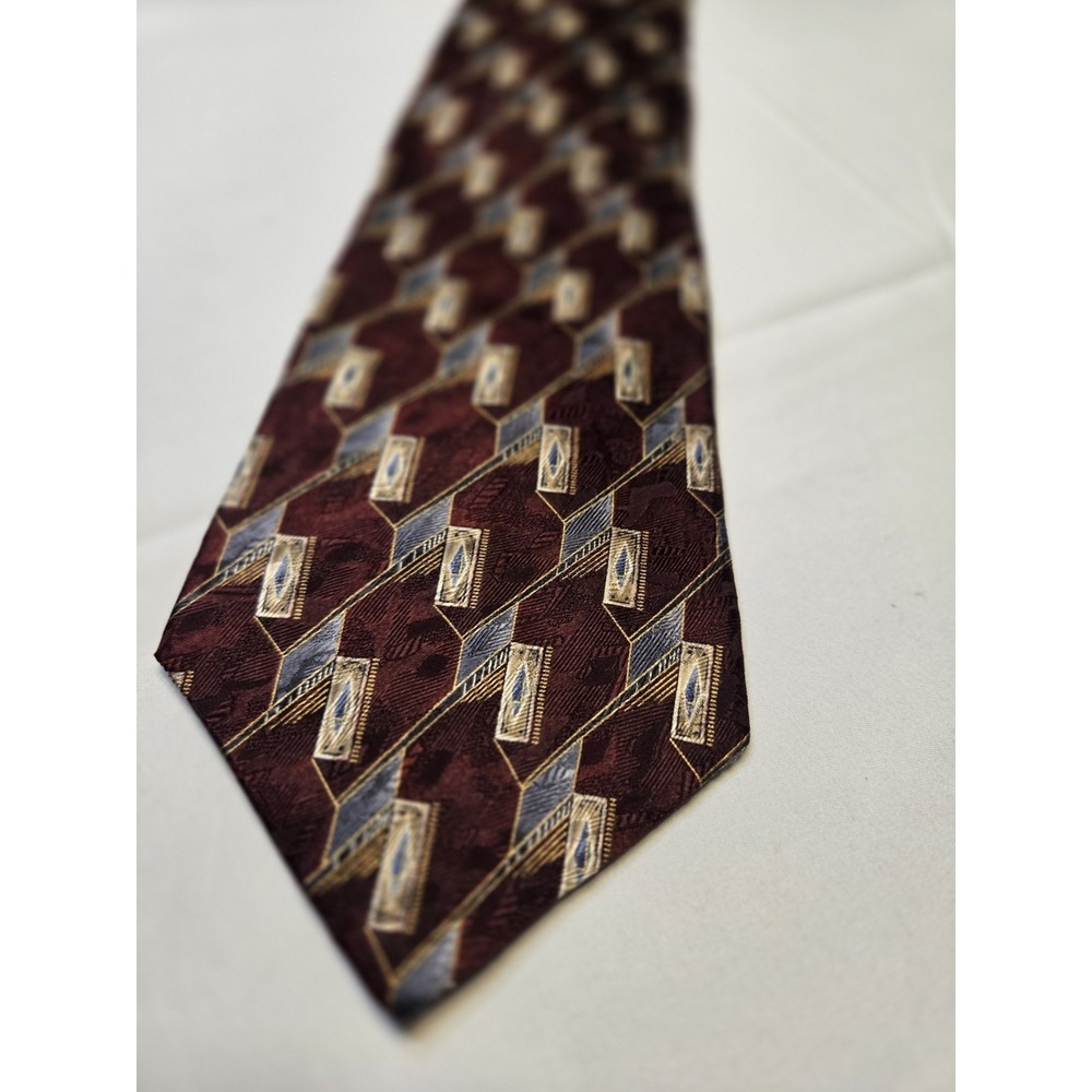 Baronshire 100% Silk Mens Neck Tie Classic Geometrical Maroon Preppy Office Vtg